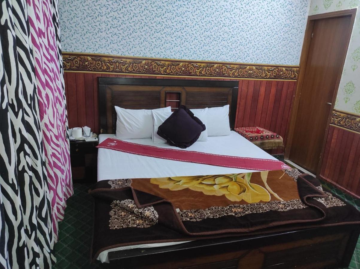 New City Lodges Guesthouse 이슬라마바드 외부 사진