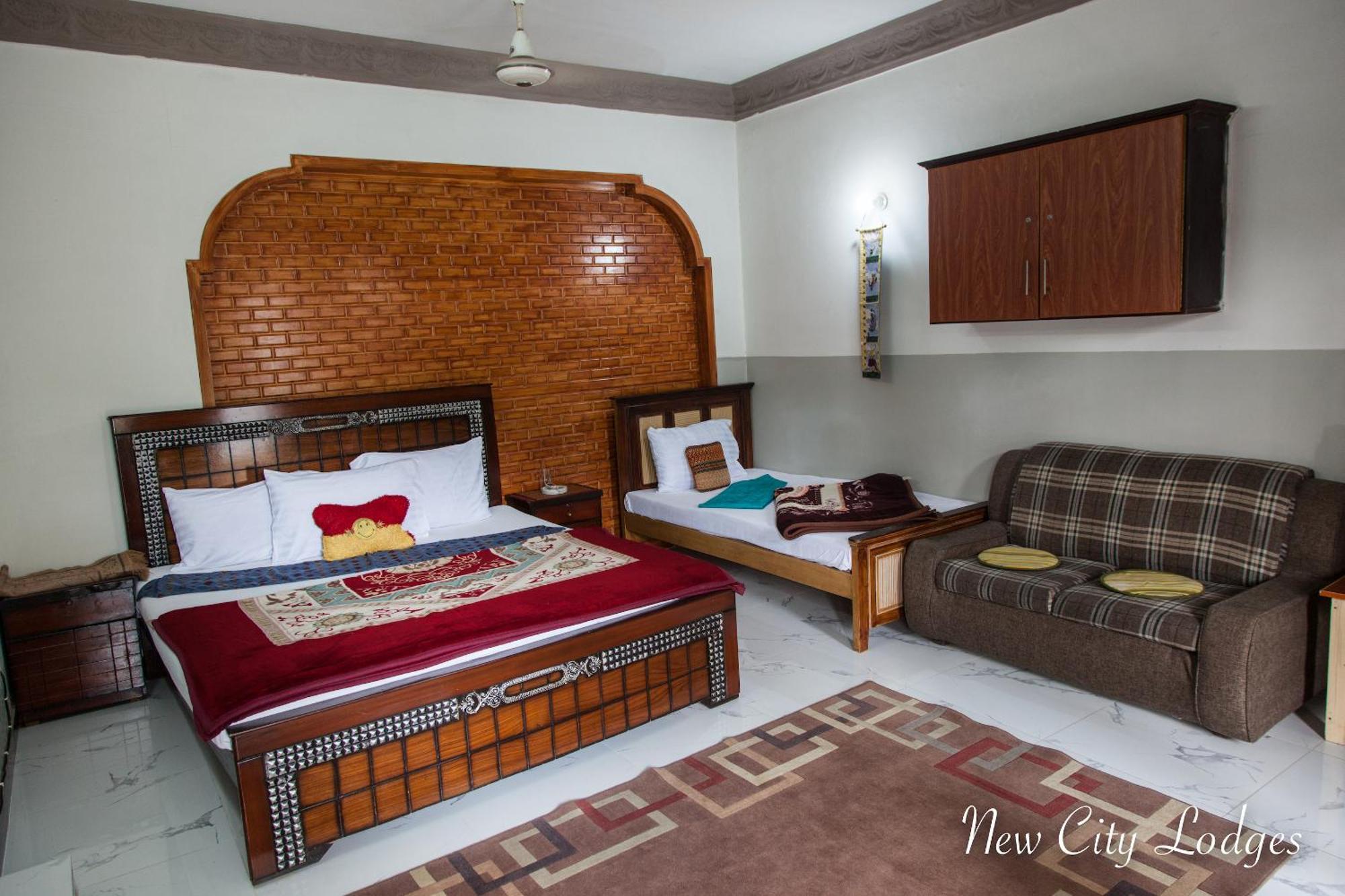 New City Lodges Guesthouse 이슬라마바드 외부 사진