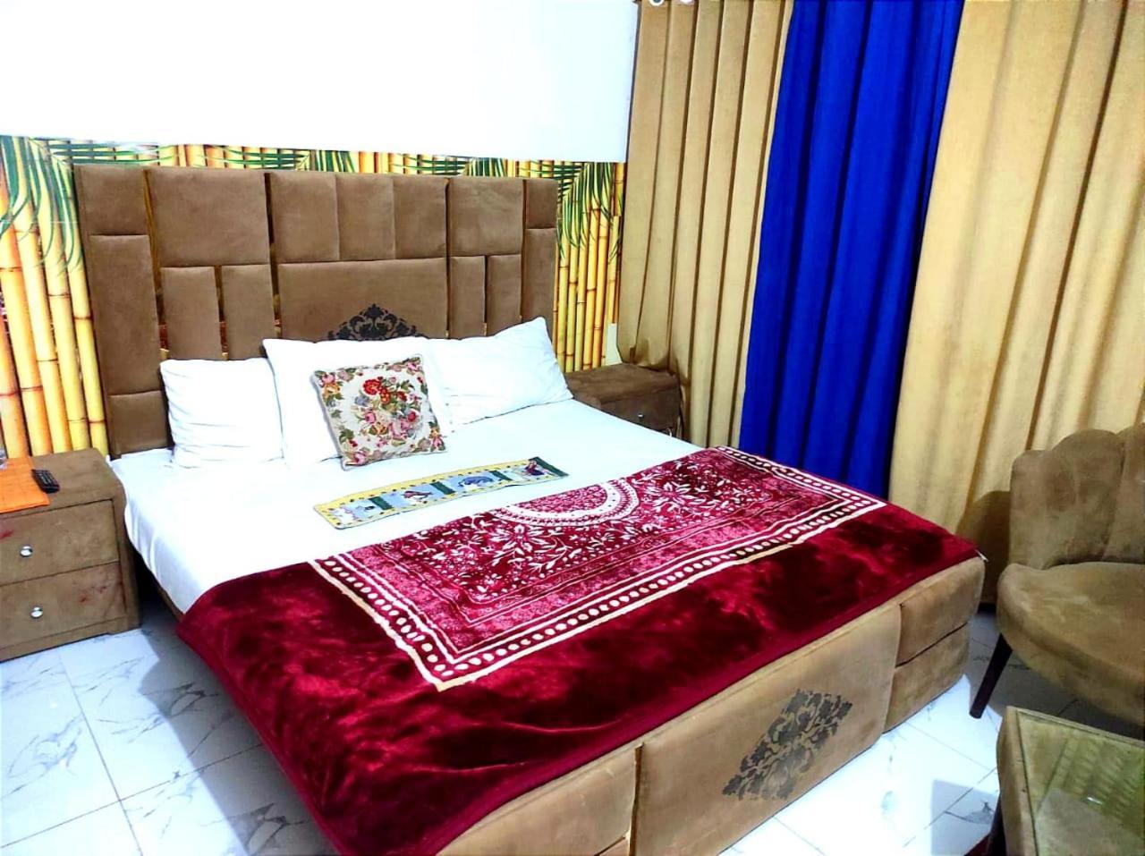 New City Lodges Guesthouse 이슬라마바드 외부 사진
