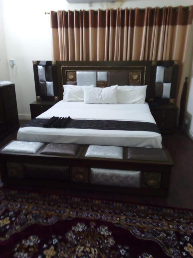 New City Lodges Guesthouse 이슬라마바드 외부 사진